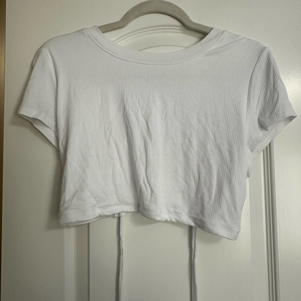 Offline by aeri cropped top - Picture 2 of 4